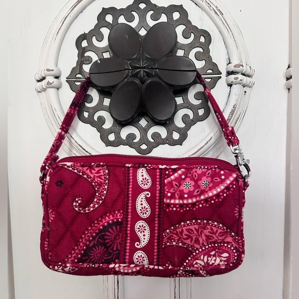 VERA BRADLEY Messa Red Wristlet Paisley Purse Money Cell Phone Holder Gift